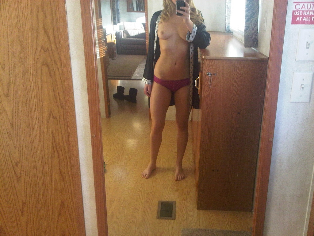 Jennifer Lawrence nude fappening pics (62)
