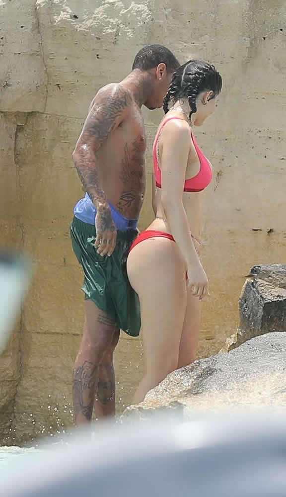 Kylie Jenner red bikini in turks and
