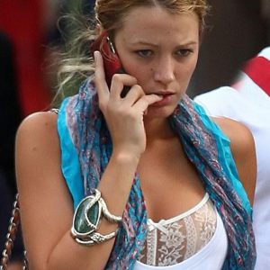 sexy nip slip of Blake Lively while talking on the phone