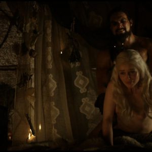 completely naked emilia clarke in the hbo tv show