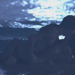 latina salma hayek having sex in the ocean