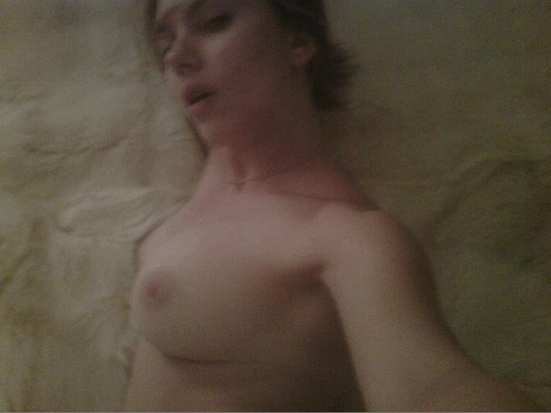 Scarlett Johansson nude leaks from the fappening (5)
